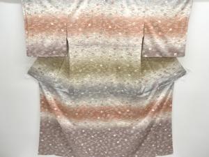 草花に蝶模様小紋着物